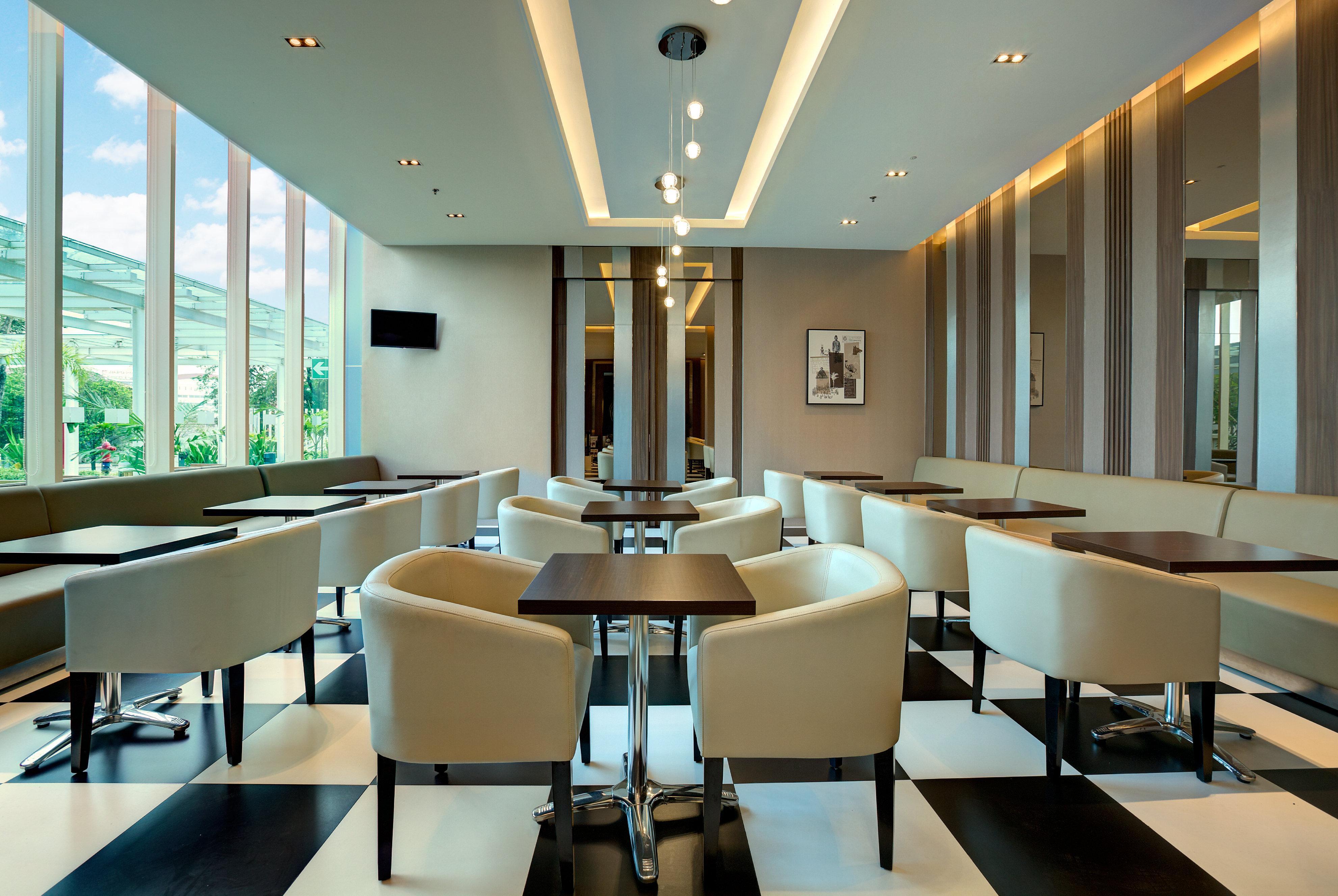 Holiday Inn Express Jakarta International Expo By Ihg Экстерьер фото
