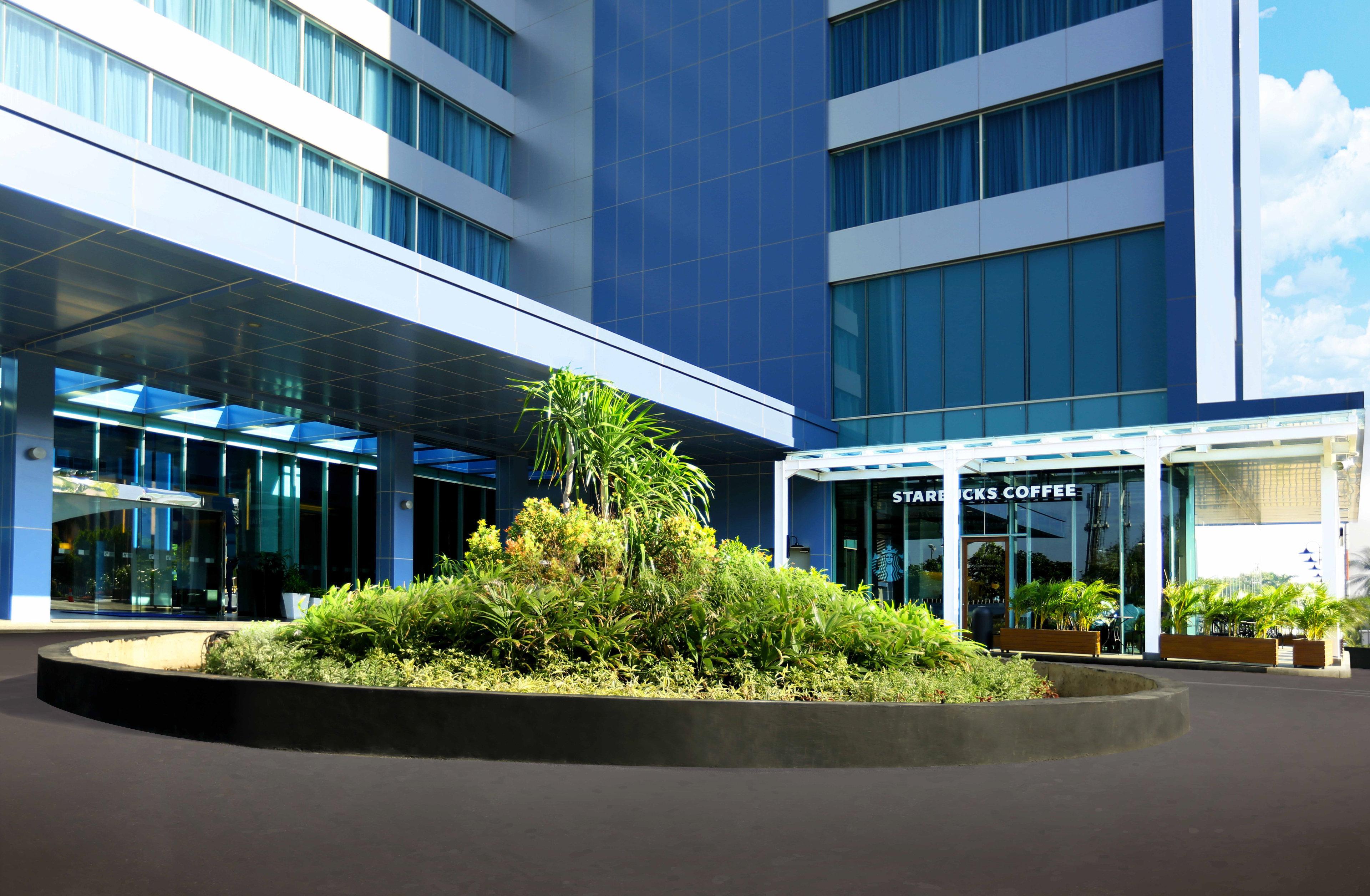 Holiday Inn Express Jakarta International Expo By Ihg Экстерьер фото