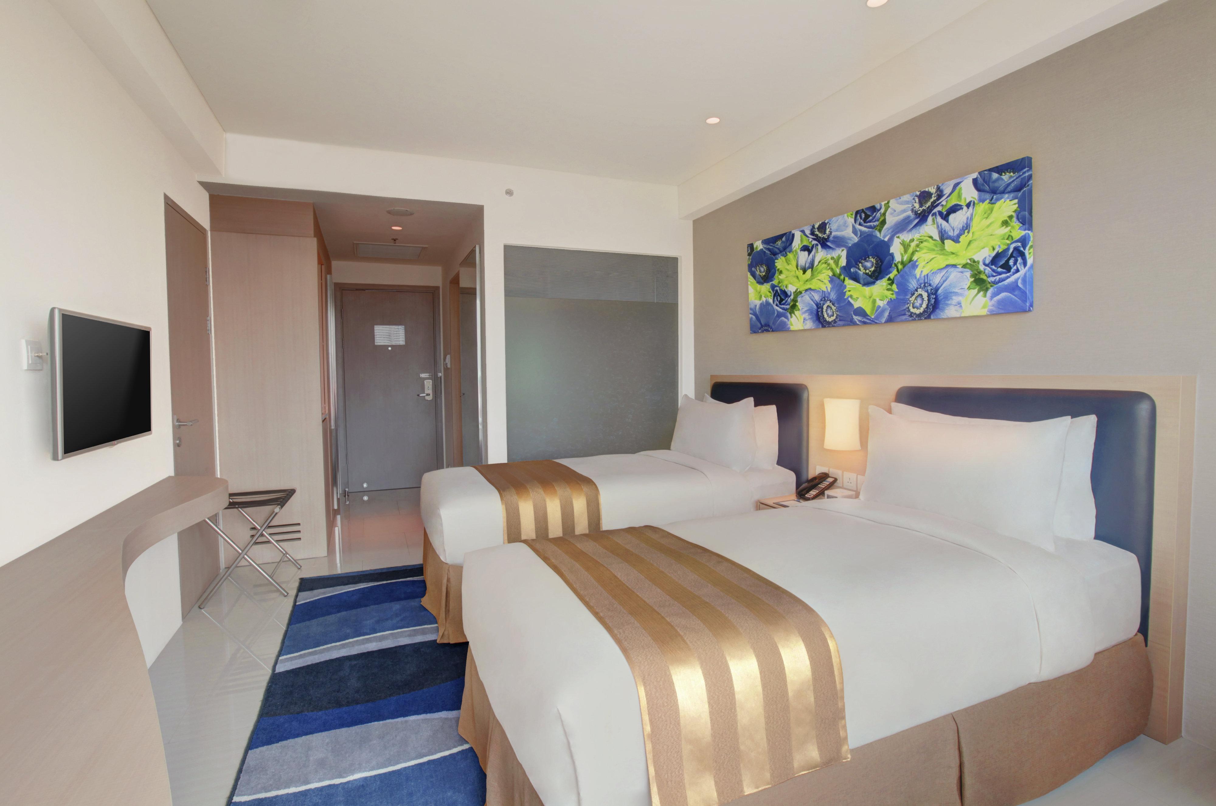 Holiday Inn Express Jakarta International Expo By Ihg Экстерьер фото