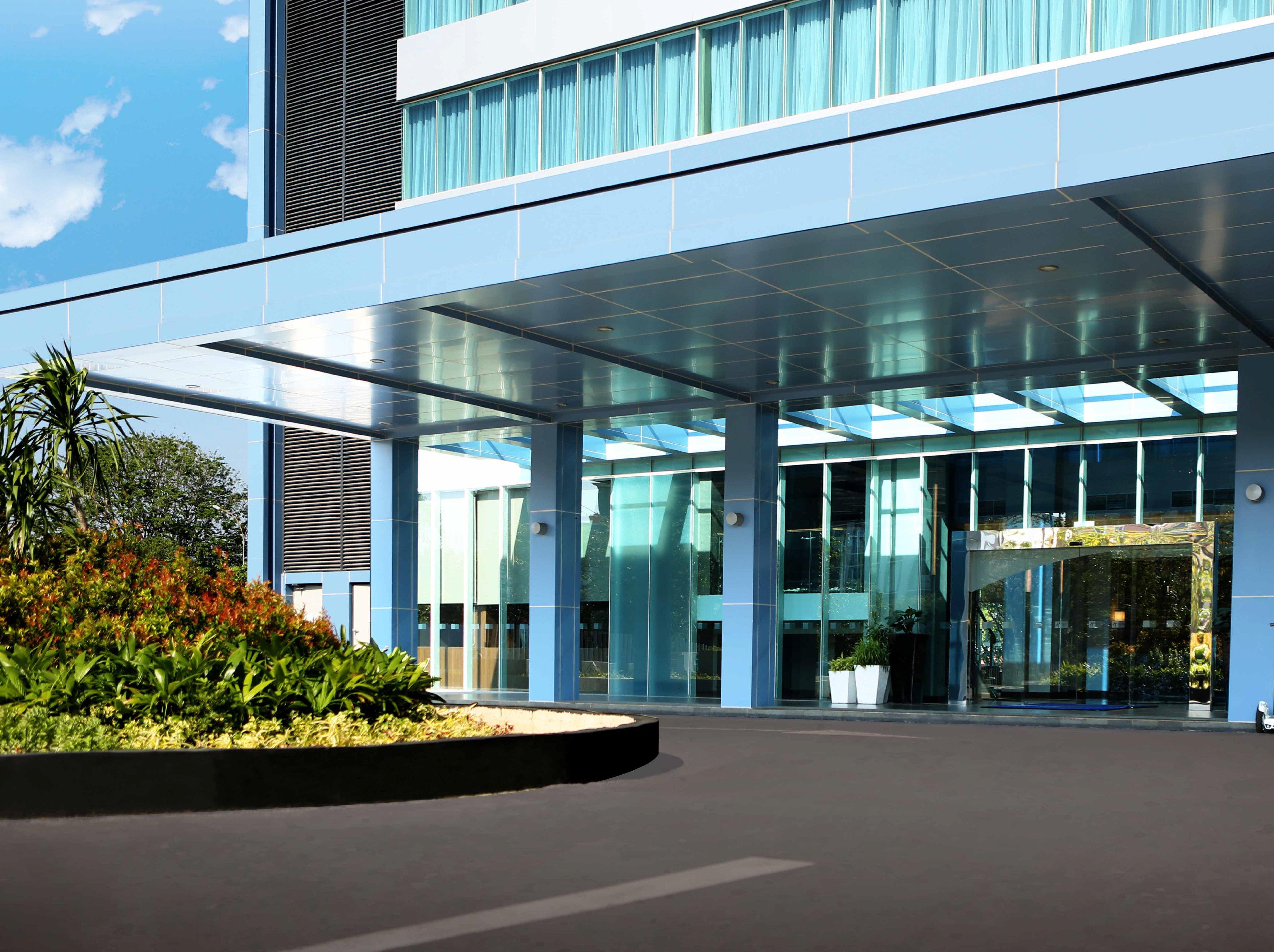 Holiday Inn Express Jakarta International Expo By Ihg Экстерьер фото